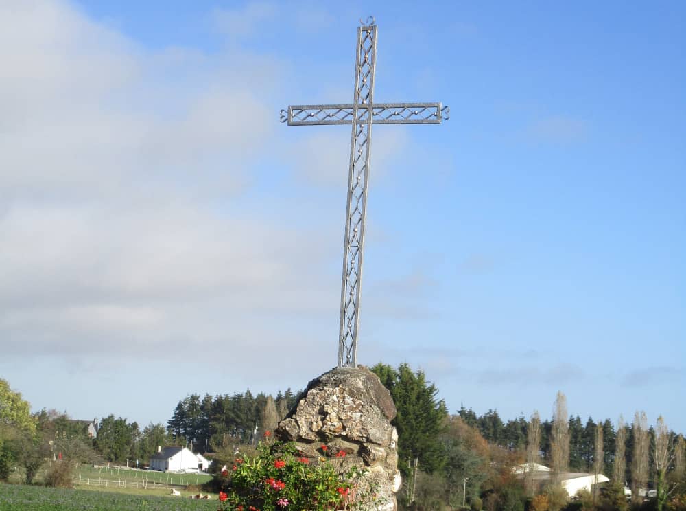 La Croix Saint Maurice 1003×744(1)