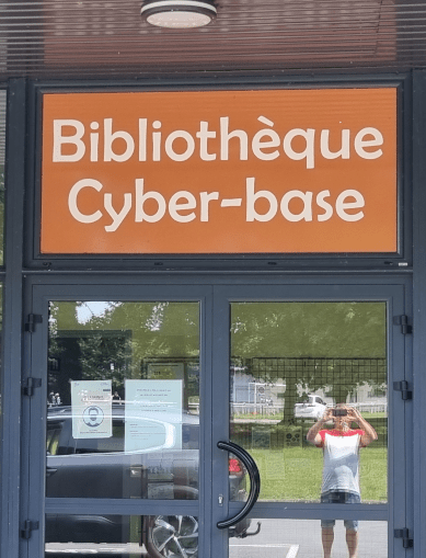 bibliothèque cyberbase guilliers